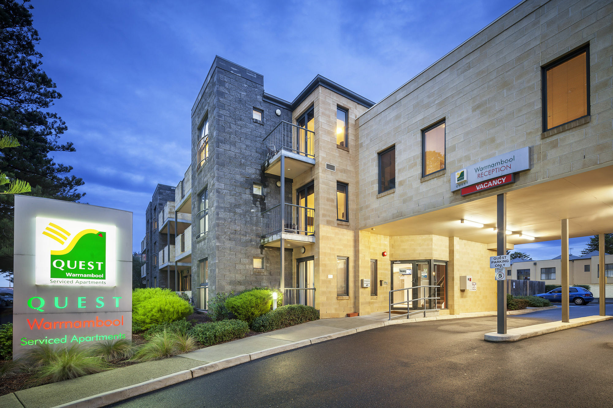 Quest Warrnambool Aparthotel Екстериор снимка